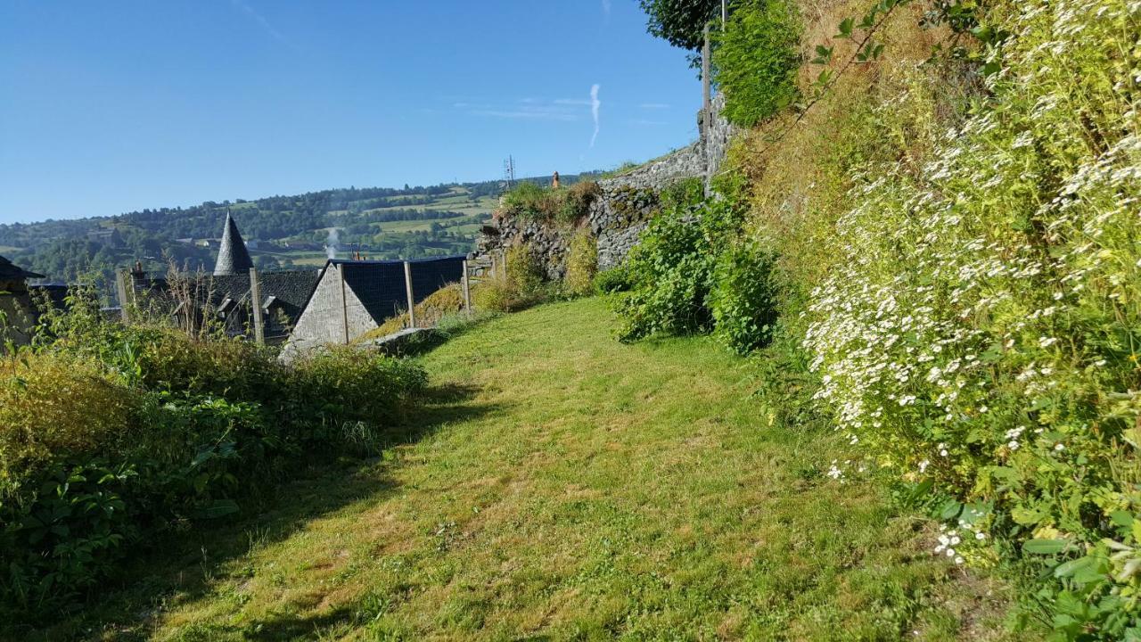 Relais Des Castors Bed & Breakfast Murat  Exterior photo