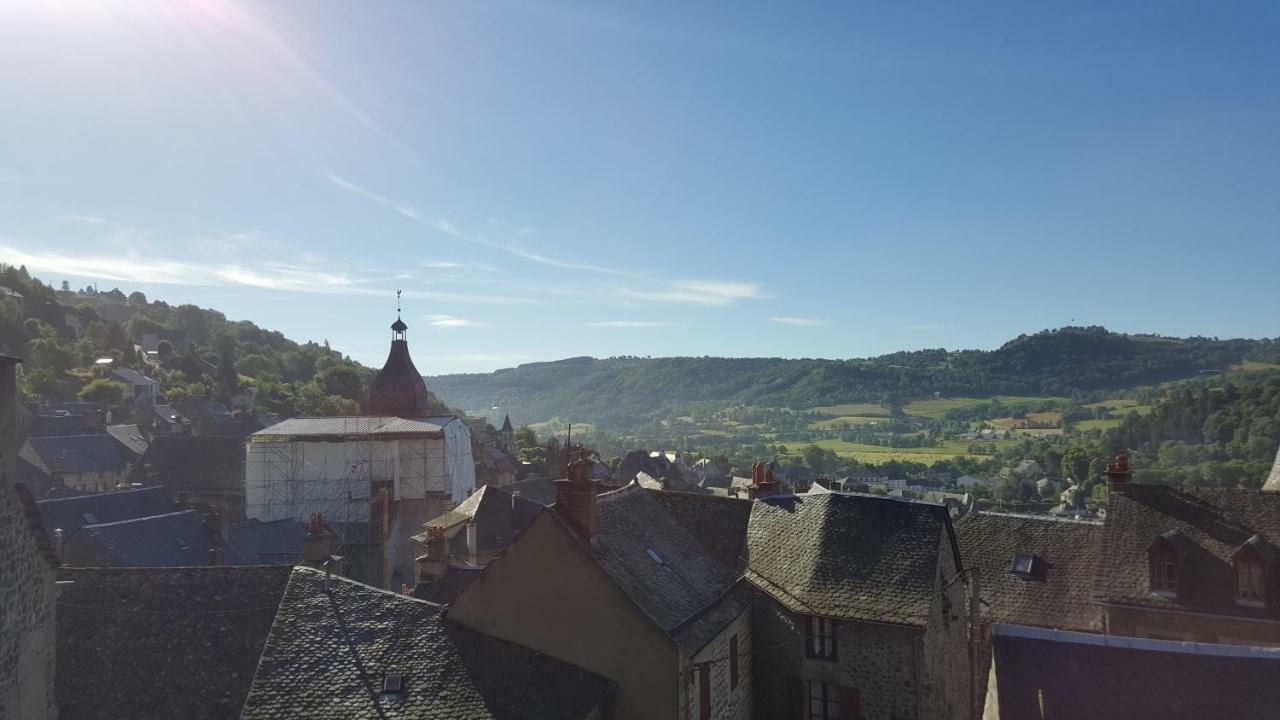 Relais Des Castors Bed & Breakfast Murat  Exterior photo